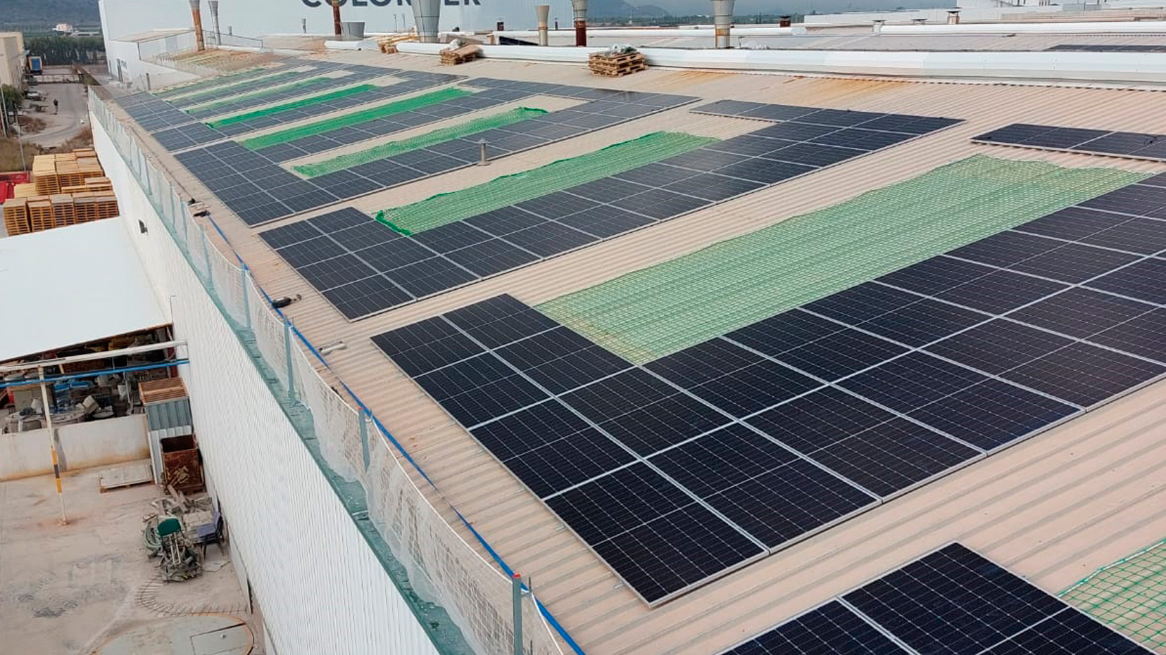 redes-seguridad-protección-instalaciones-fotovoltaicas-placas-solares